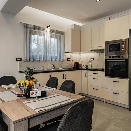 Lumior Lux Essence By 'elite' Villa *