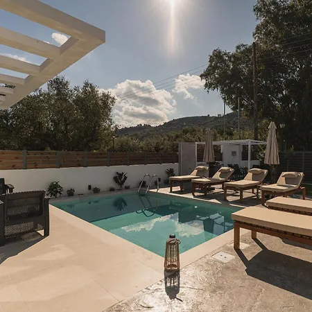 ヴィラ Lumior Lux Essence By 'elite'