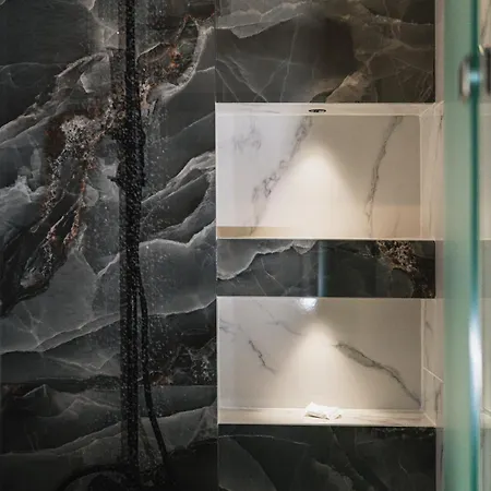 ヴィラ Lumior Lux Essence By 'elite' Kalliteros