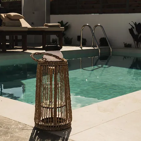 Lumior Lux Essence By 'elite' Willa Kalliteros